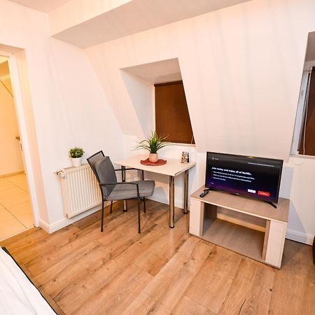 The Lincoln Suites - Central Shabbat Friendly Apartments Bukareszt Zewnętrze zdjęcie