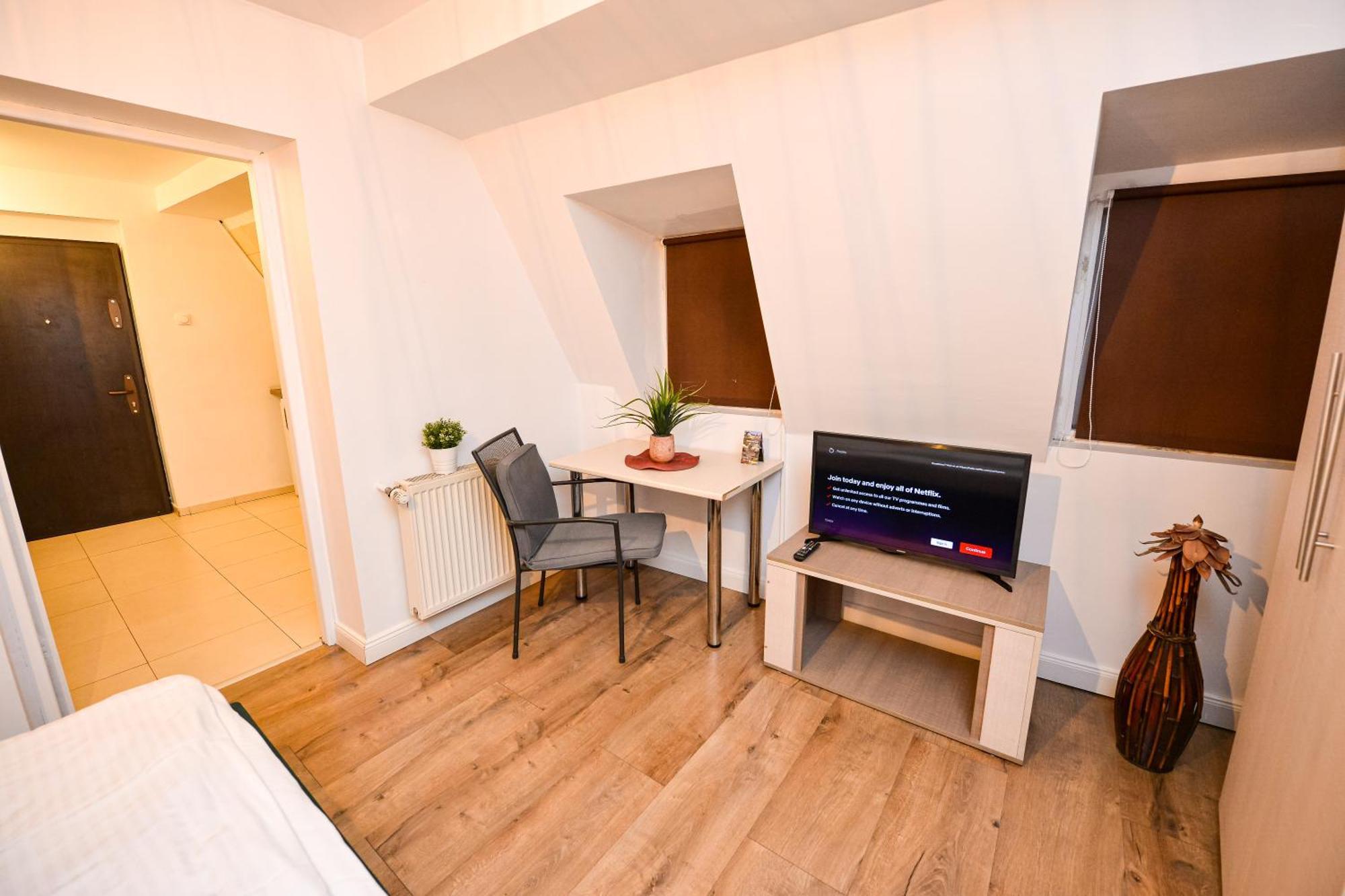 The Lincoln Suites - Central Shabbat Friendly Apartments Bukareszt Zewnętrze zdjęcie